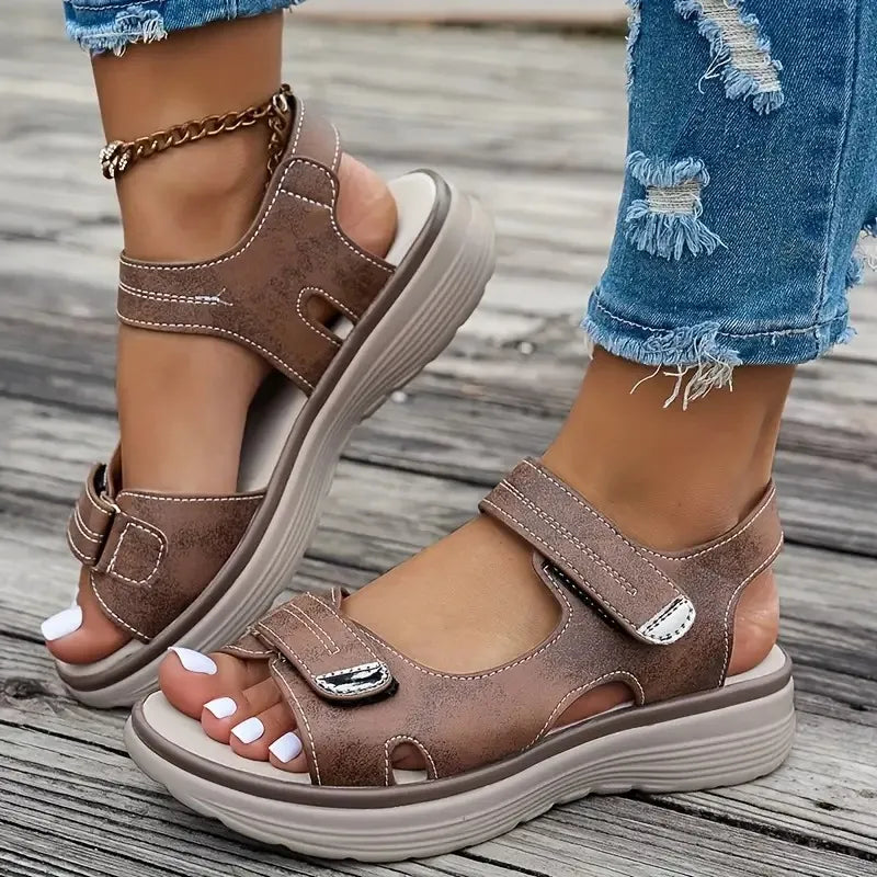 ⏰ Ultimo giorno! Sconto del 50%! Non perderti i sandali ortopedici dal design ergonomico! ✅ Efficace assorbimento degli urti ✅ Comfort e supporto per i tuoi piedi, creati appositamente per le donne.