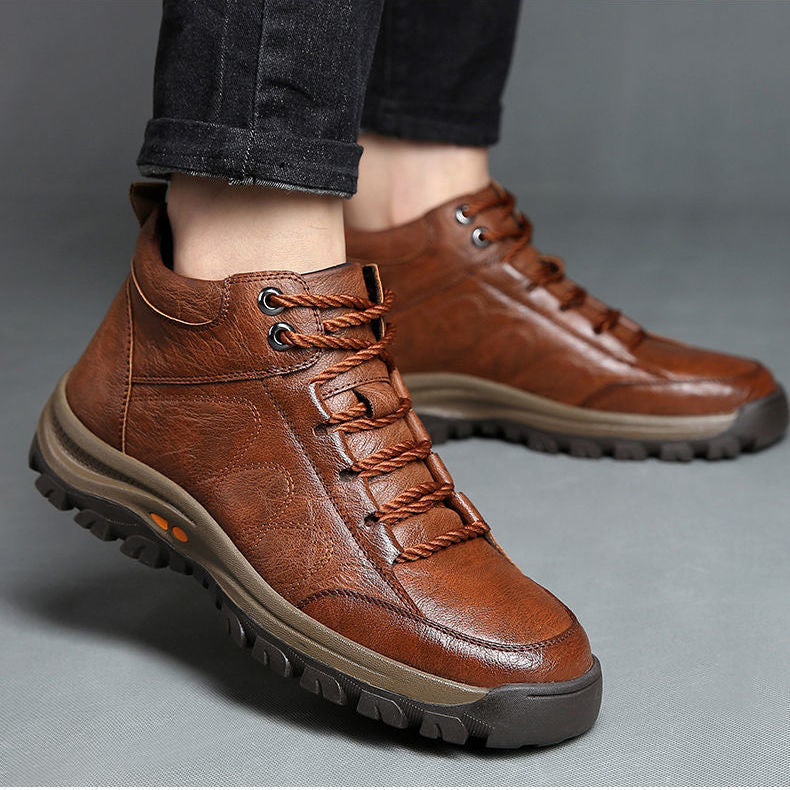 Scarpe da uomo🎁Ultimo giorno per approfittare dello sconto del 40%, non perdertelo! ⏰Realizzate in pelle di vitello australiana🐂Supporto per il piede - allevia il dolore ai piedi✅Impermeabili e antiscivolo, comode da indossare✅Eleganti e versatili.
