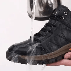 Scarpe da uomo🎁Ultimo giorno per approfittare dello sconto del 40%, non perdertelo! ⏰Realizzate in pelle di vitello australiana🐂Supporto per il piede - allevia il dolore ai piedi✅Impermeabili e antiscivolo, comode da indossare✅Eleganti e versatili.