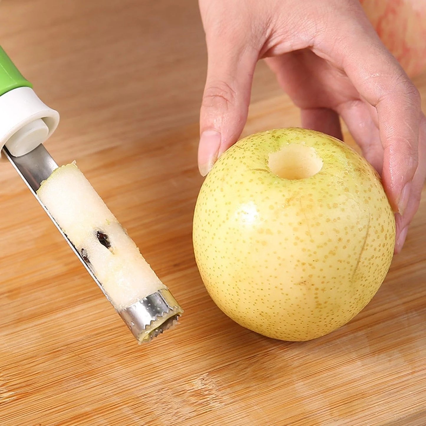 🍏 A gyümölcsök magjainak eltávolítása macerás és időigényes? – Ez az eszköz egyszerre távolítja el a magot és szeleteli a gyümölcsöt