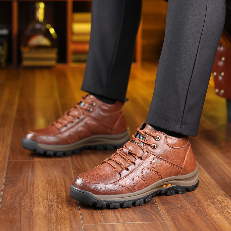 Scarpe da uomo🎁Ultimo giorno per approfittare dello sconto del 40%, non perdertelo! ⏰Realizzate in pelle di vitello australiana🐂Supporto per il piede - allevia il dolore ai piedi✅Impermeabili e antiscivolo, comode da indossare✅Eleganti e versatili.